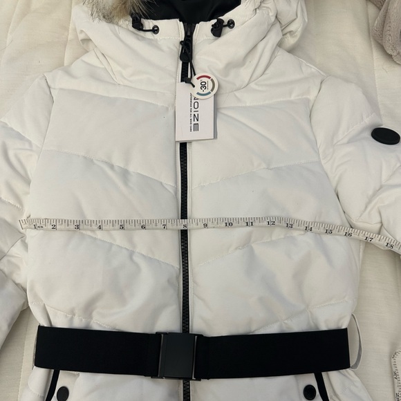 NOIZE Capri Belted Jacket - Picture 9 of 16